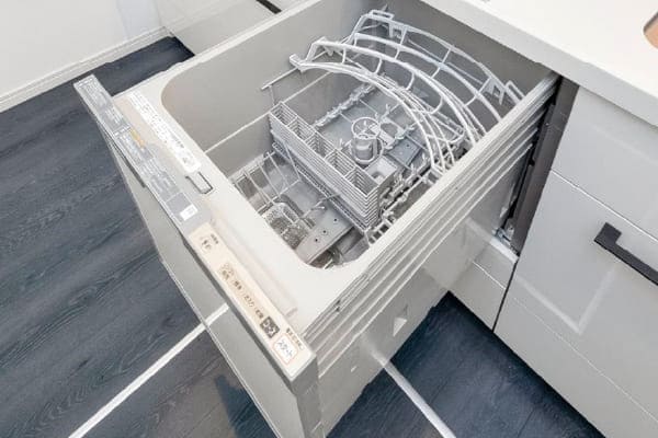 ビルトイン型の食器洗い乾燥機