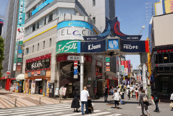 約100店舗が連なる所沢プロペ商店街