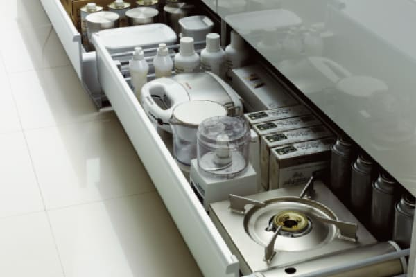 足元スライドタイプ収納